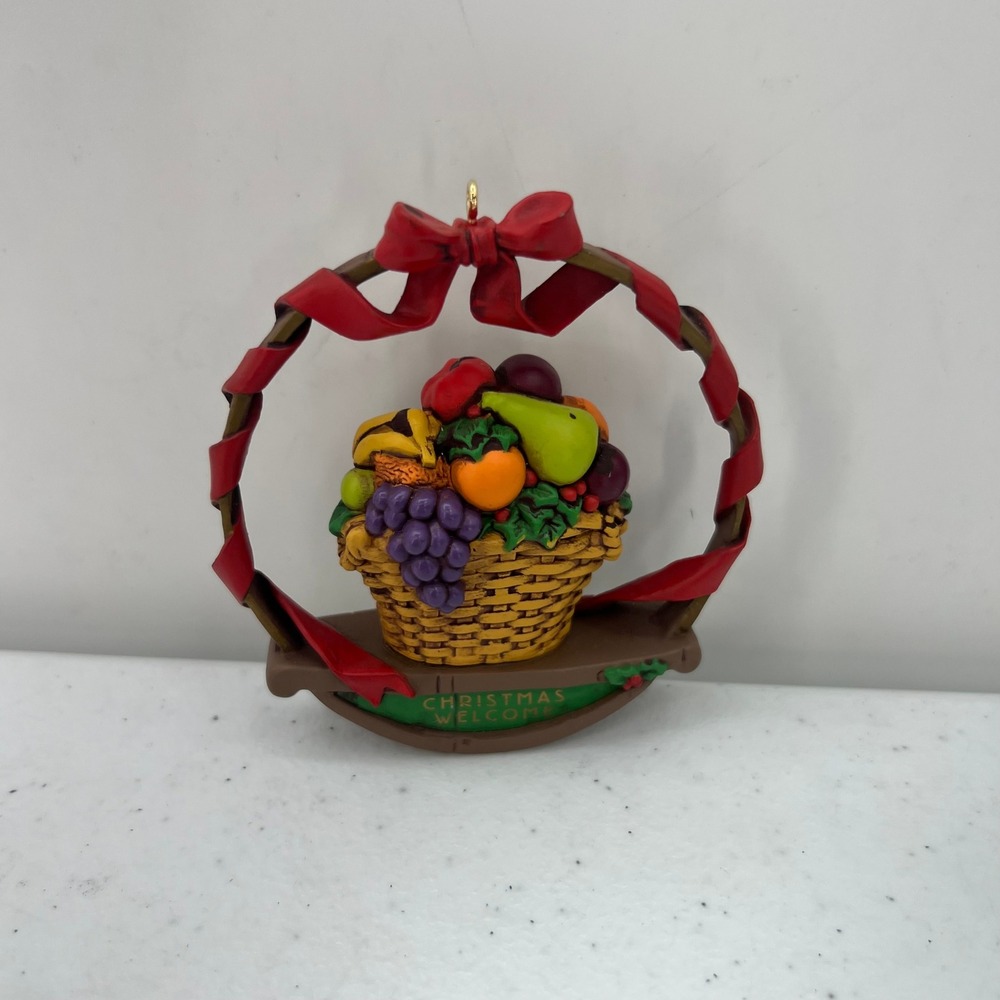 Vintage 1991 Hallmark Keepsake Christmas Welcome Fruit Basket Wreath Ornament